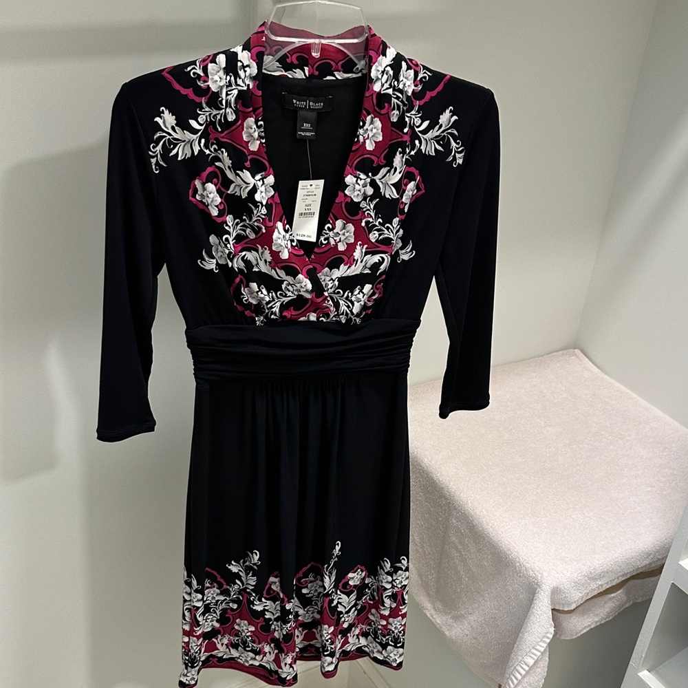 Black and Pink Floral Vneck Dress | Size XXS | WHBM